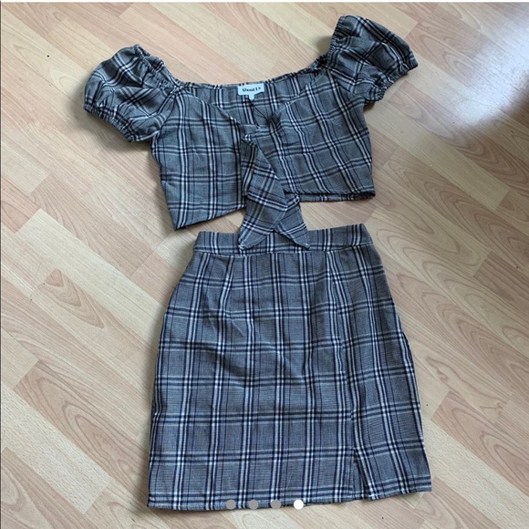 Brown Plaid “About Us” mini two piece set - Picture 4 of 4